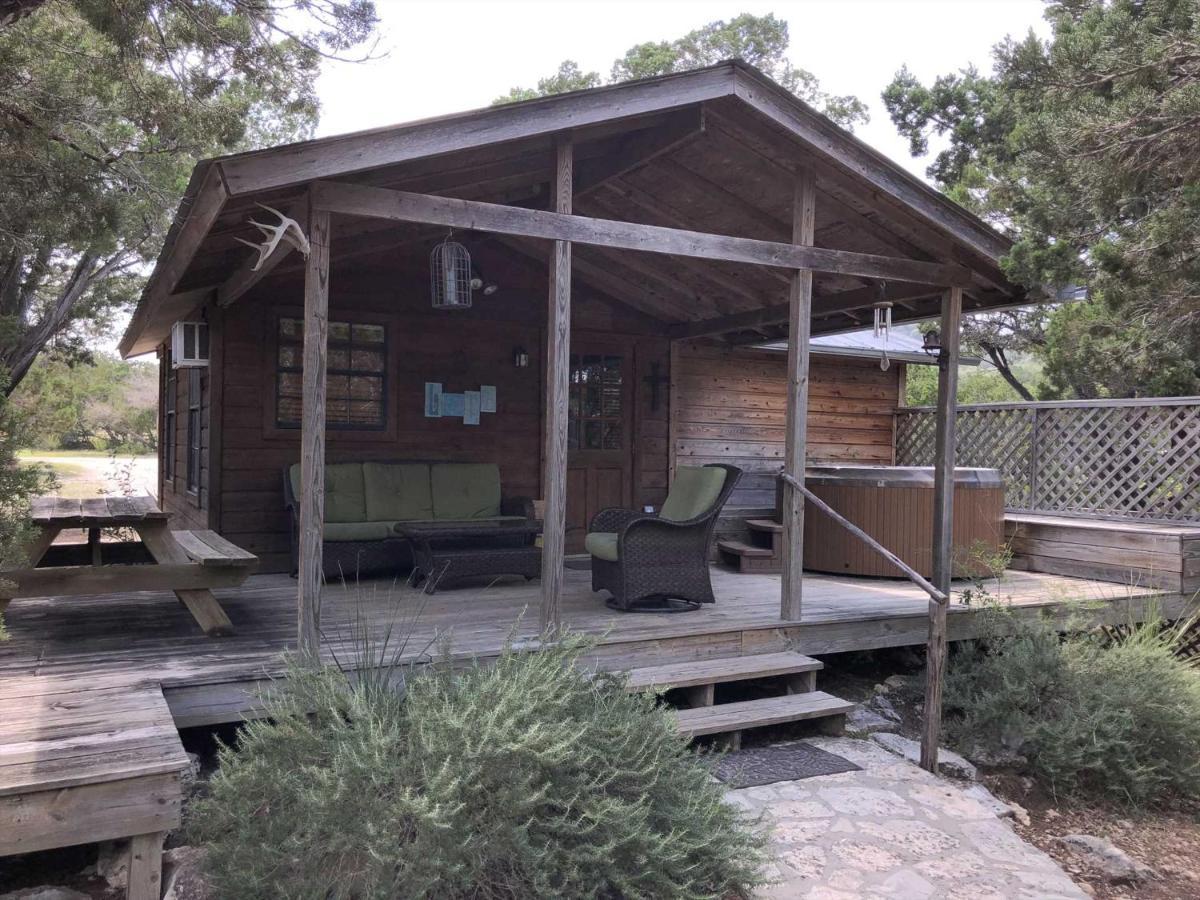 Rockin' B Ranch Love Shack Pipe Creek Exteriér fotografie